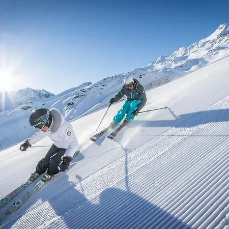 Apartment Reine Blanche - Location: Pour 4 Personnes Dans Un Quartier Calme Mae-9090 Val Thorens
